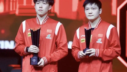 乐鱼体育登录入口-王楚钦佩服樊振东:他把我的问题打了出来 输给他让我更多感到激励